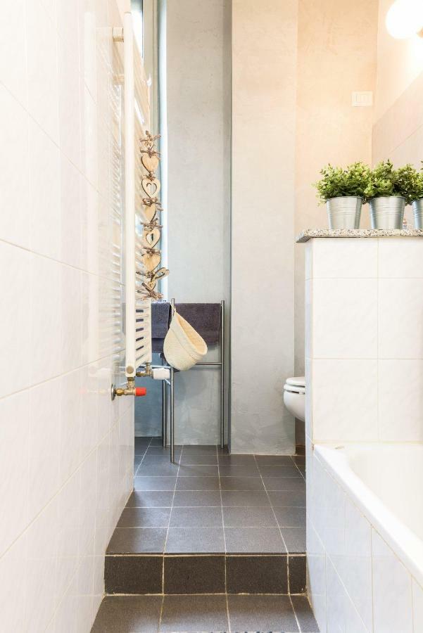 Apartamento Casa Tibaldi - Bocconi Milán Exterior foto