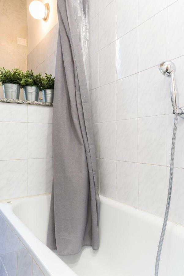 Apartamento Casa Tibaldi - Bocconi Milán Exterior foto