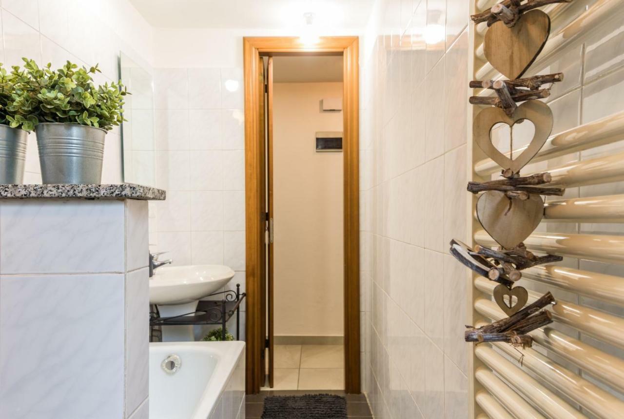 Apartamento Casa Tibaldi - Bocconi Milán Exterior foto